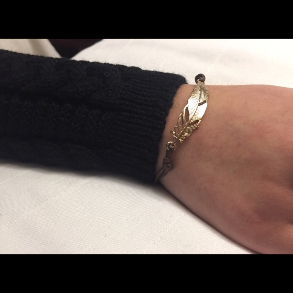 Dainty Chic Lucky Feather Bracelet Boho Trendy